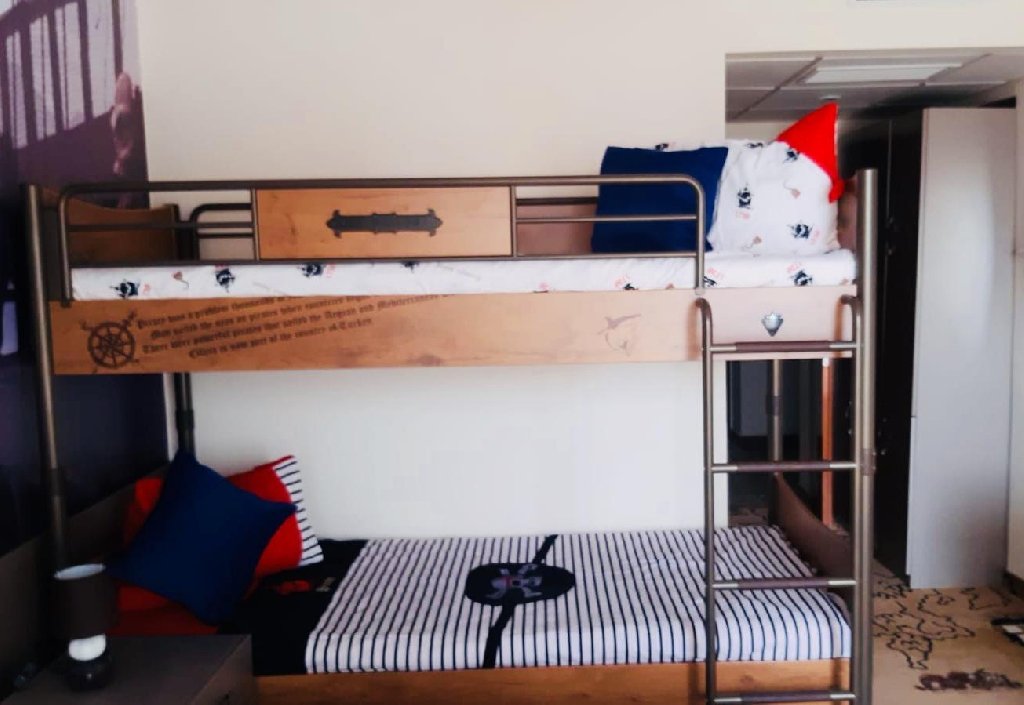 Hotel Pirates Resort.