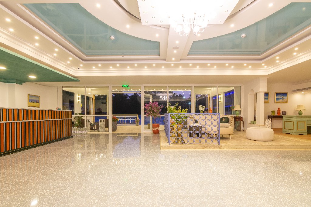 Hotel Craiova By Phoenicia Blue View