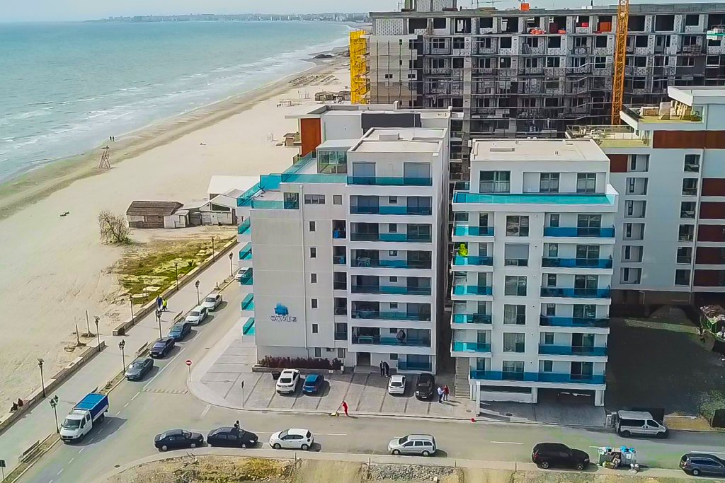 Wave 2 Promenada Apartments.