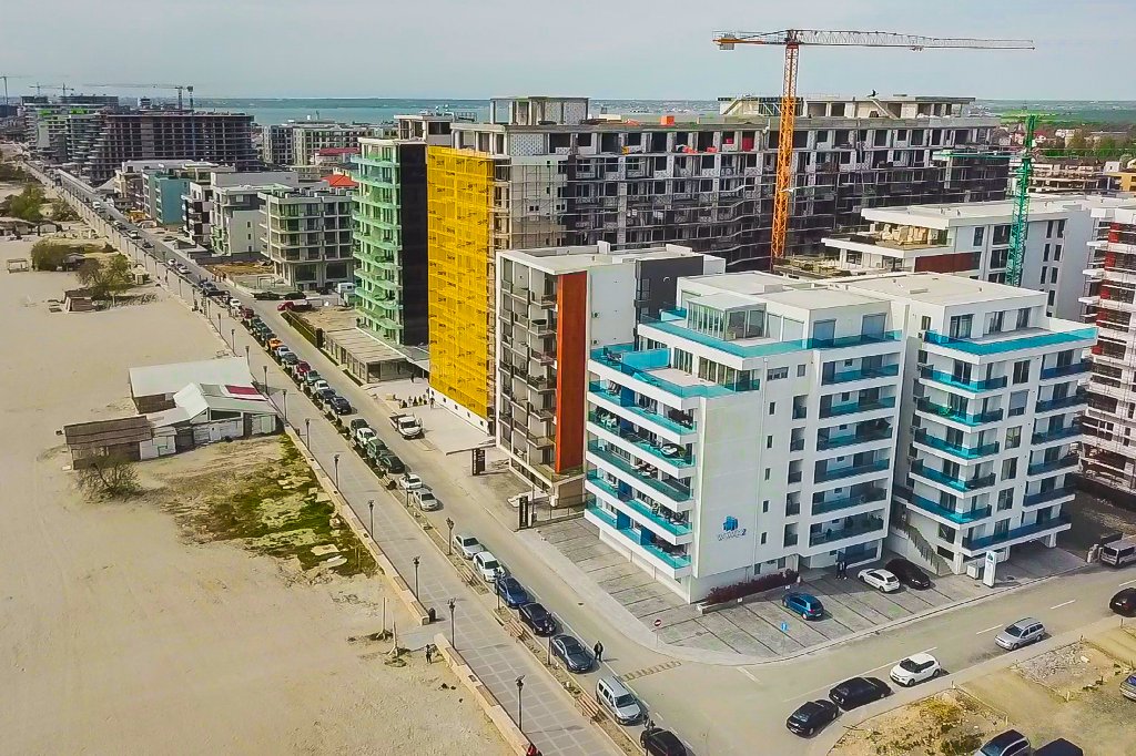 Wave 2 Promenada Apartments.