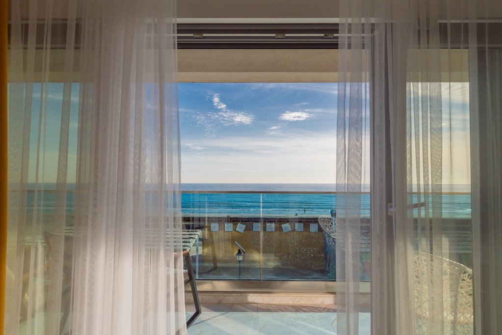 Wave 2 Promenada Apartments.