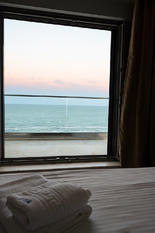 Wave 2 Promenada Apartments.