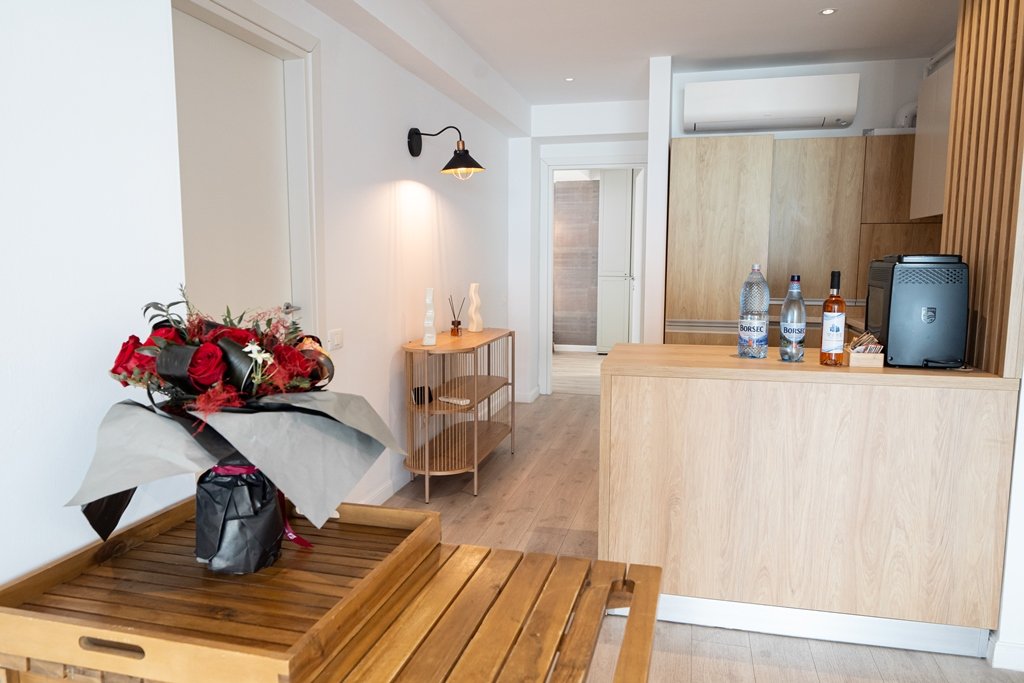 Wave 2 Promenada Apartments.