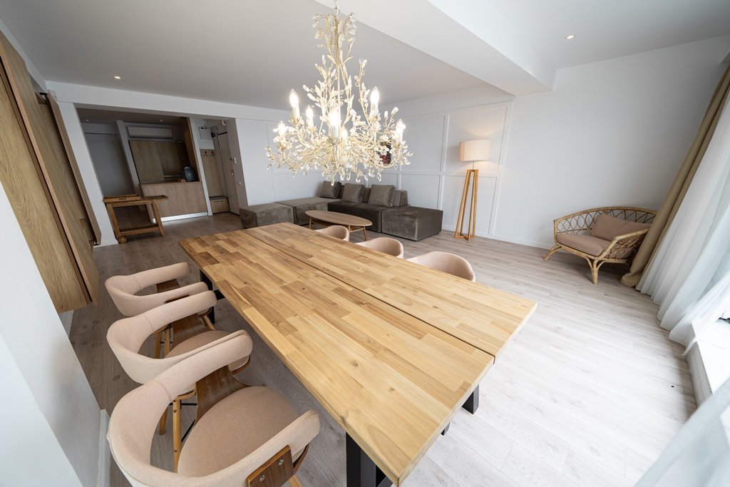 Wave 2 Promenada Apartments.