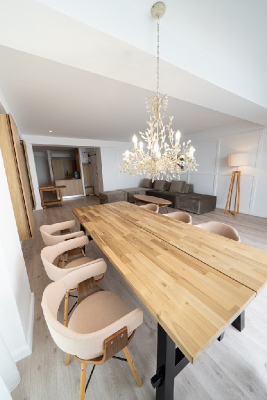 Wave 2 Promenada Apartments.