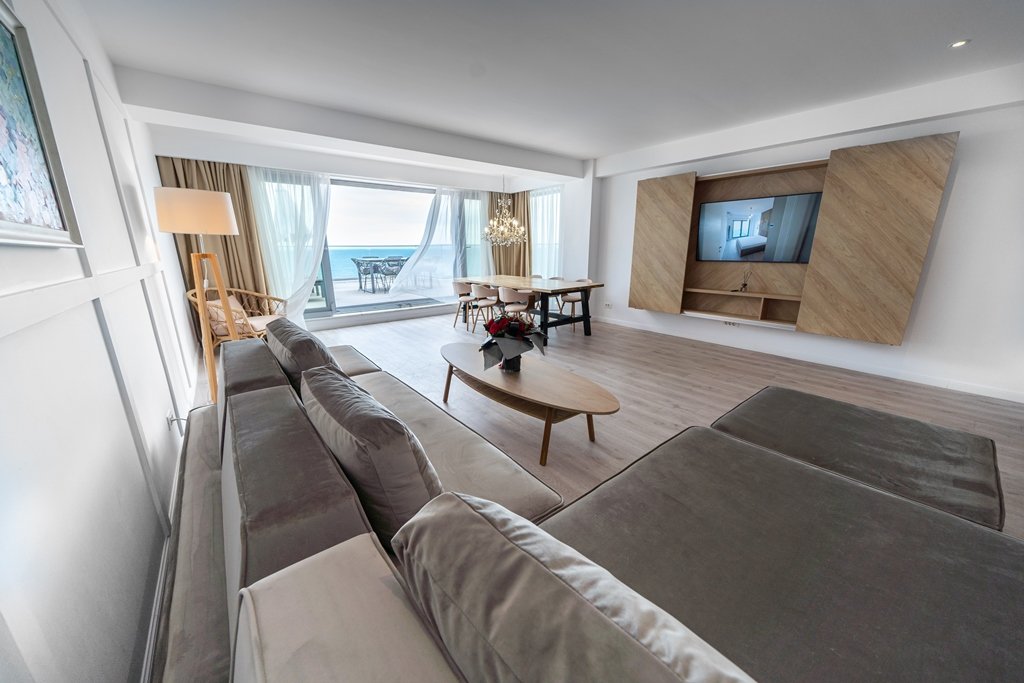 Wave 2 Promenada Apartments.