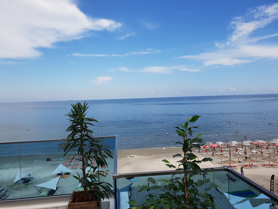 Wave 2 Promenada Apartments.