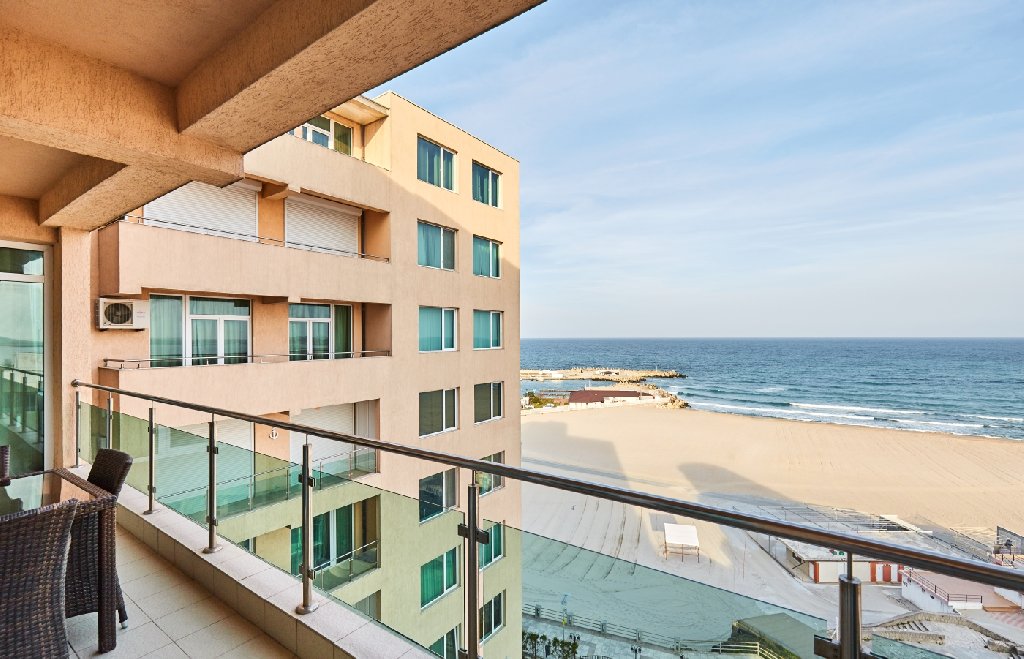 REZIDENT EFORIE NORD