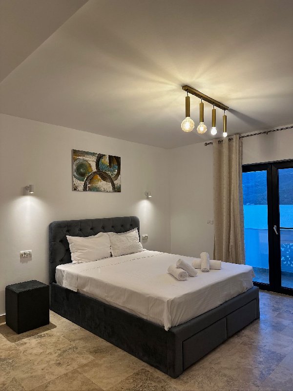 Ambasador - Riviera 990 - Adult Only 14+