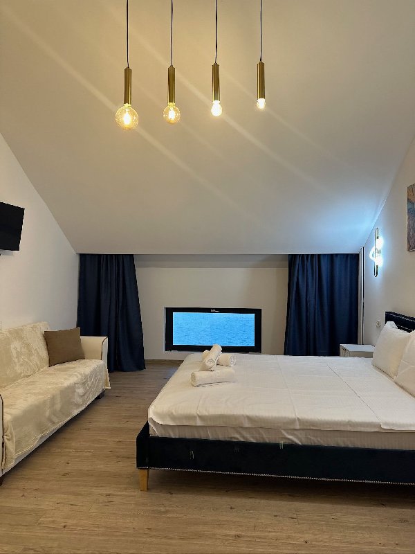 Ambasador - Riviera 990 - Adult Only 14+