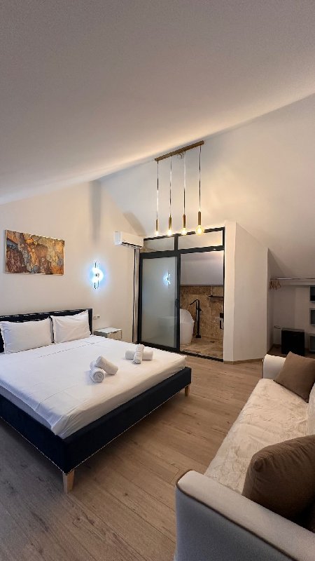 Ambasador - Riviera 990 - Adult Only 14+