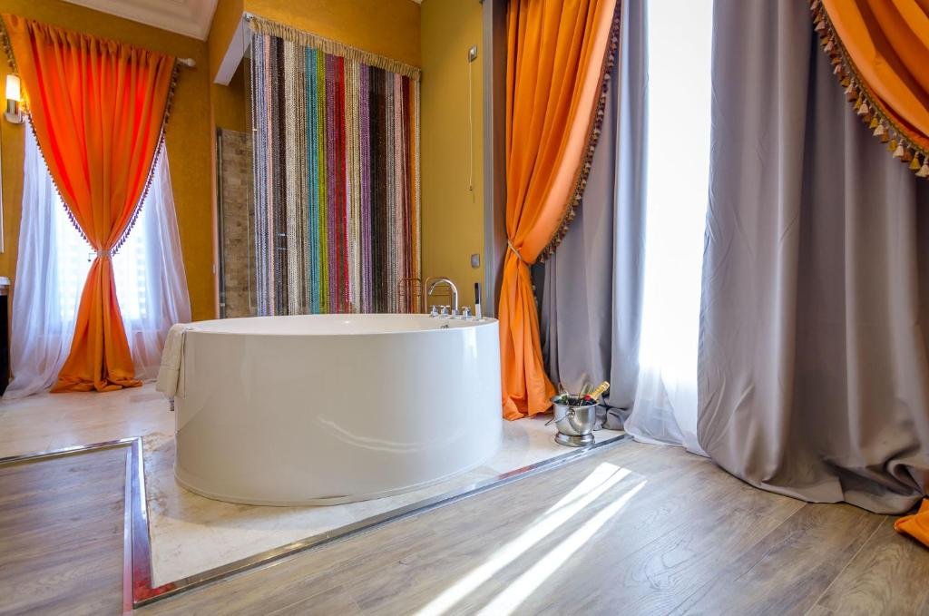 PHOENICIA BOUTIQUE - ADULTS ONLY. imagine 3