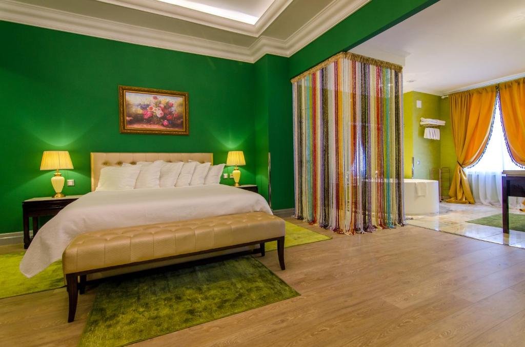 PHOENICIA BOUTIQUE - ADULTS ONLY. imagine 15