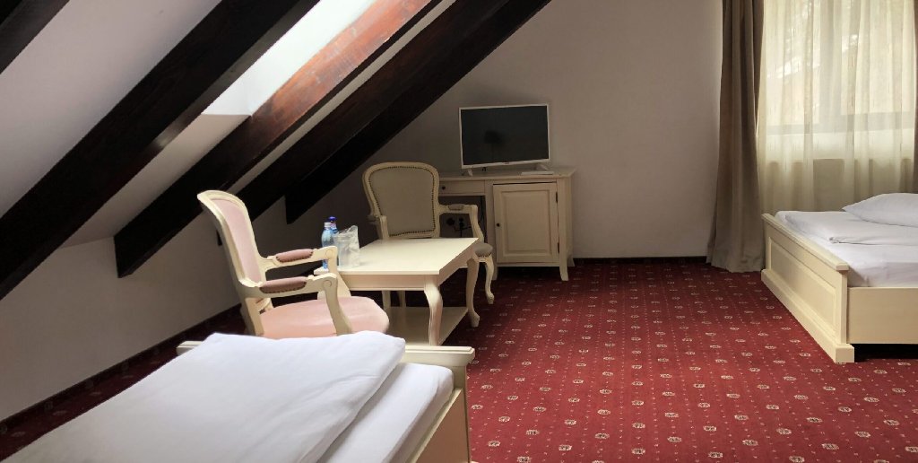 Pensiunea Poiana Izvoarelor.