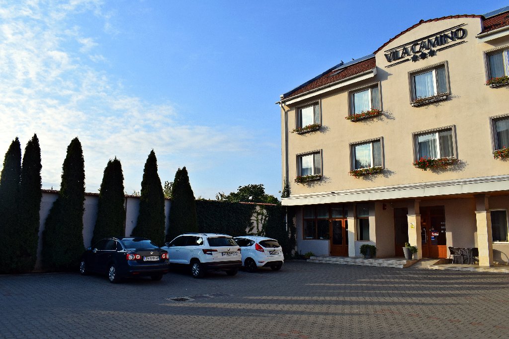 VILA CAMINO