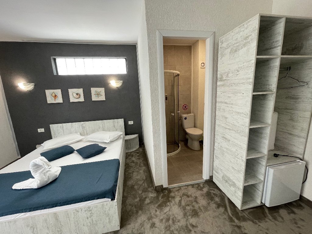 CAMERE DE INCHIRIAT ENKI.