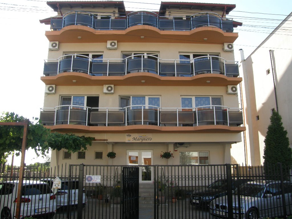 Camere de Inchiriat Marynero.