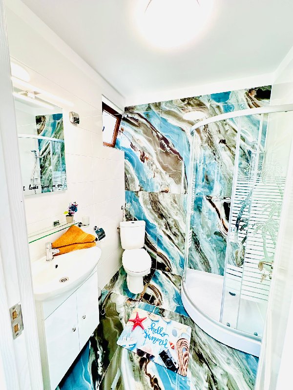 IANIS ROOMS. imagine 7