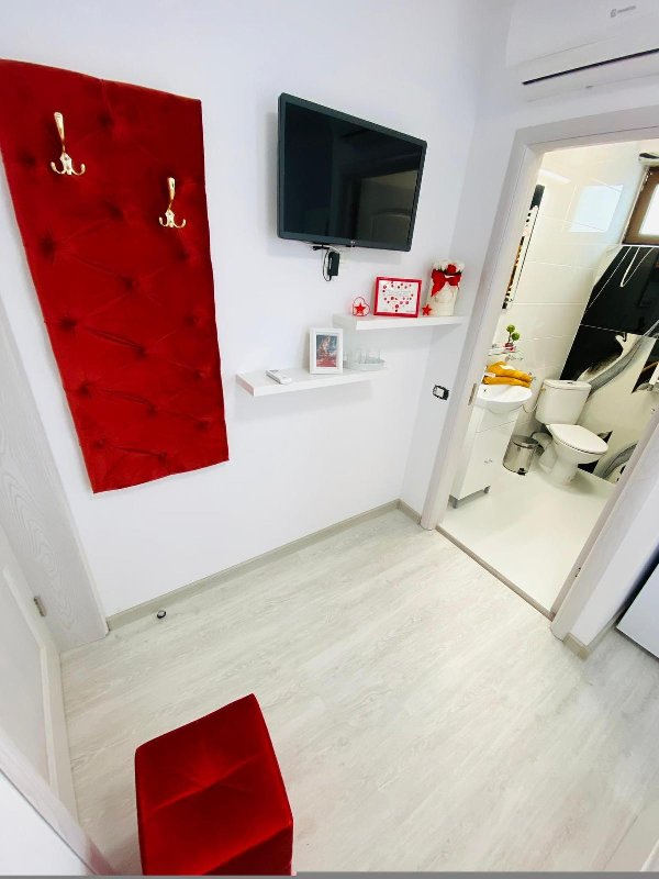 IANIS ROOMS. imagine 25