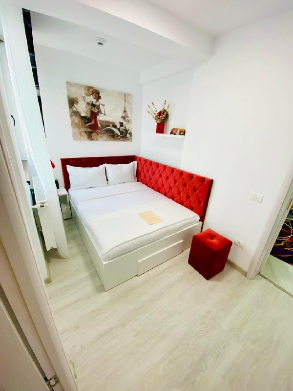 IANIS ROOMS. imagine 26