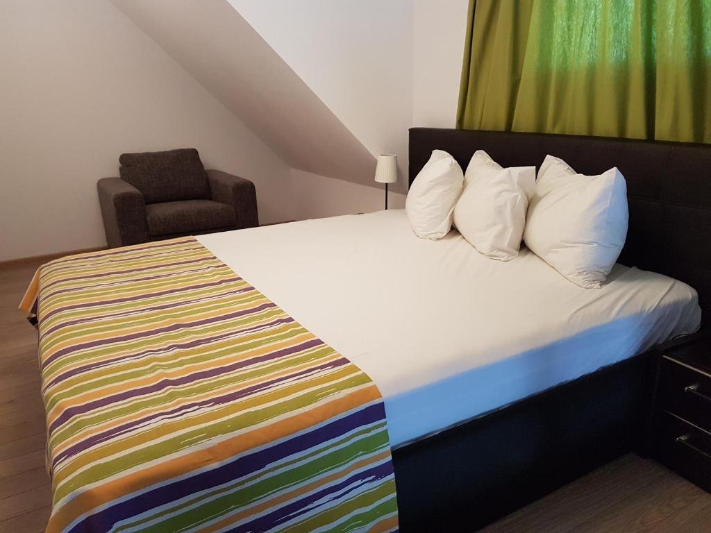 Pensiunea Pescarul Vanator.