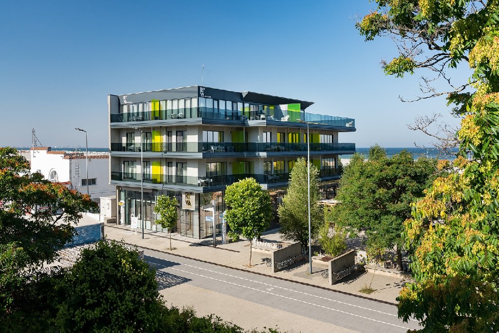 Riva Mamaia.