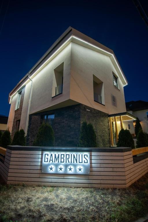 Pensiunea Gambrinus.