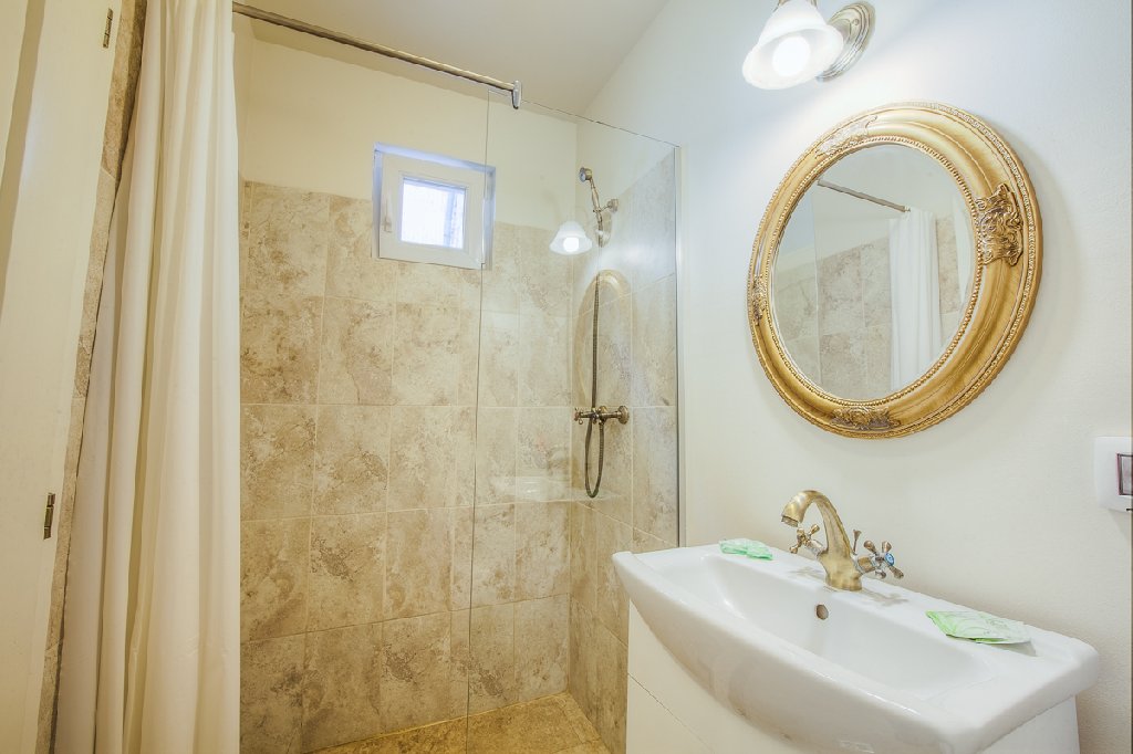 Residence Central Annapolis.