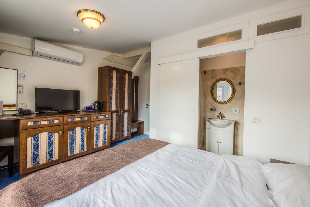 Residence Central Annapolis.