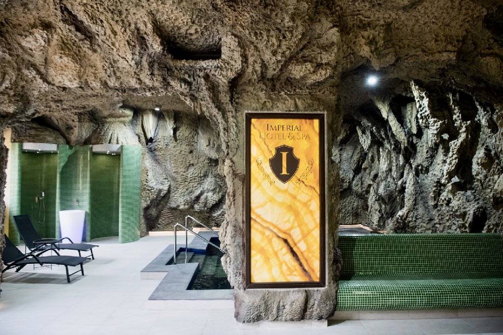 HOTEL IMPERIAL