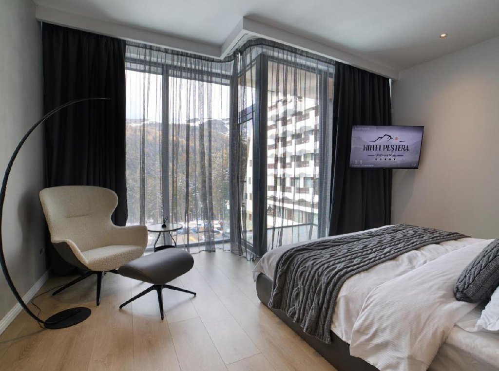 Hotel Pestera Wellness Spa. Moroeni Parcul Bucegi Cota 1610 