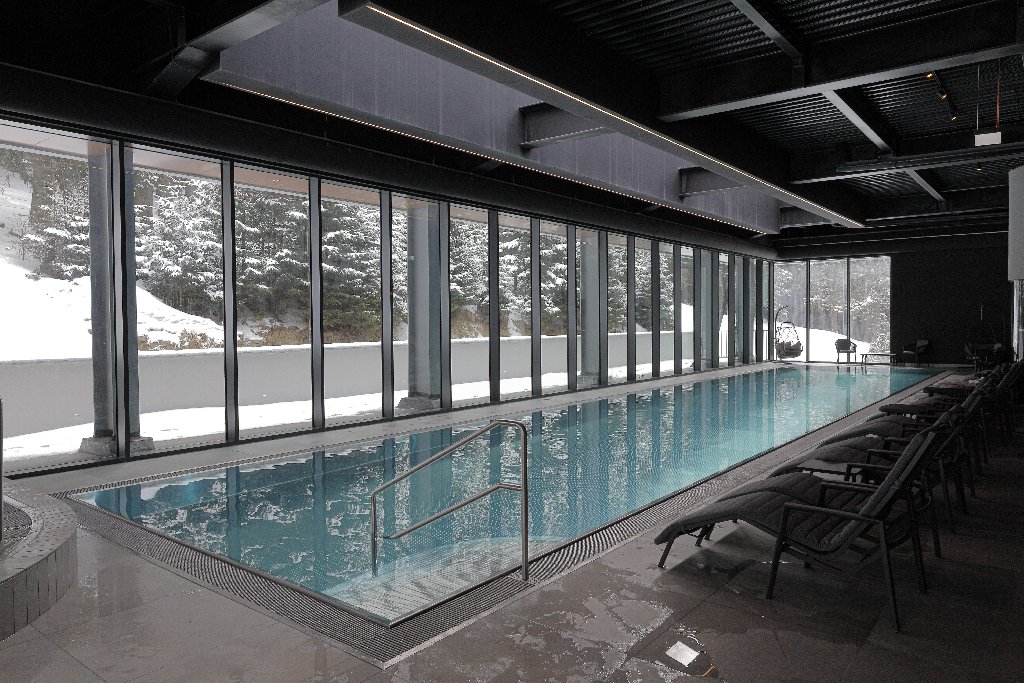 Hotel Pestera Wellness Spa. Moroeni Parcul Bucegi Cota 1610 