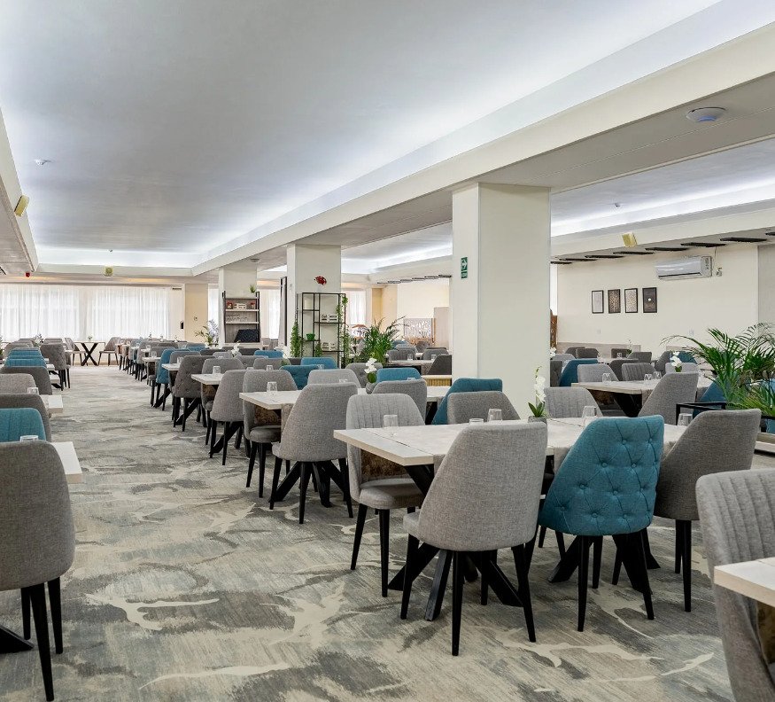 Complex Balnear Cozia - Corp Caciulata.