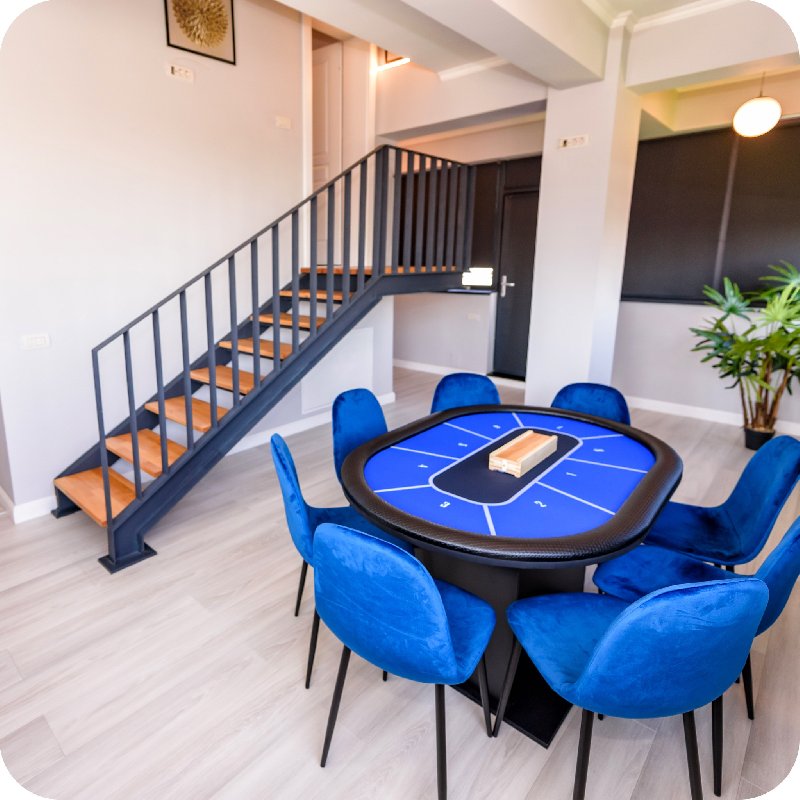 AQUARIUM RESIDENCE PENTHOUSE 5.