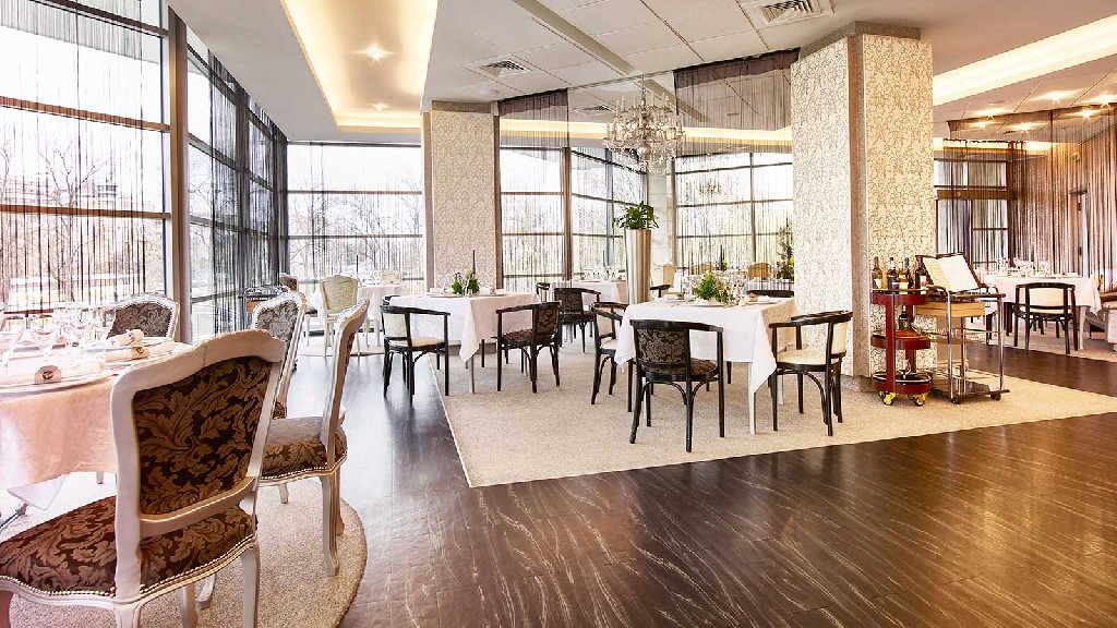 Hotel Continental Forum Oradea.