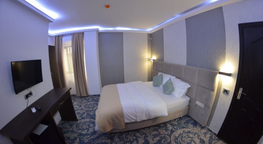 AQUA MARINE BOUTIQUE. imagine 5